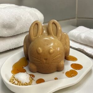 Orchid & Vine Oatmeal Shea Butter Blend Soap Bunny Shape Easter Gift 1